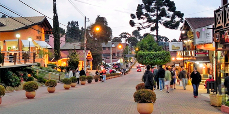 Visão panorâmica do centrinho de Monte Verde Minas